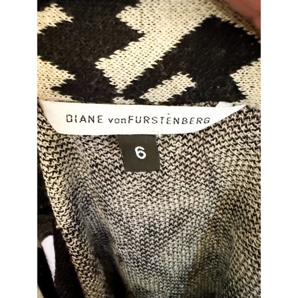 Diane von Furstenberg Black and Tan Sweater Dress Size 6 - Picture 6 of 8